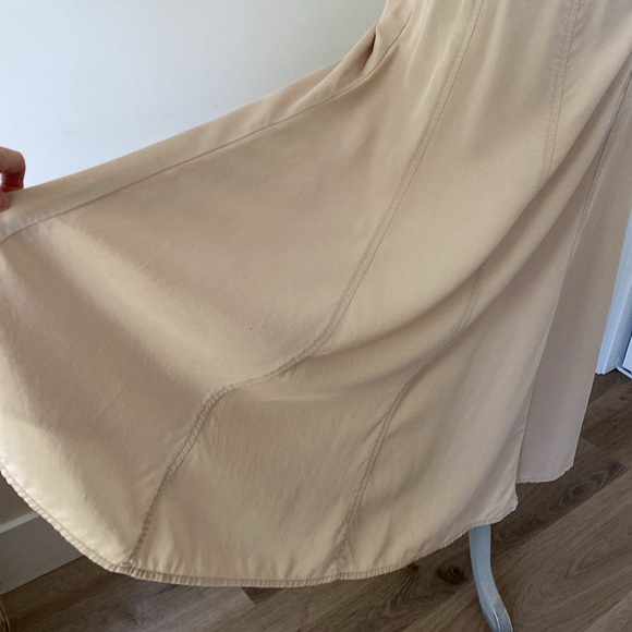 Coldwater Creek Long Flowy Silk-like Maxi Skirt Cream Size 14 P - Picture 3 of 10